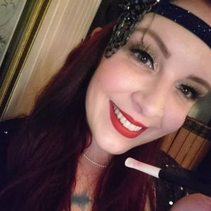 Meet your Posher, Fay